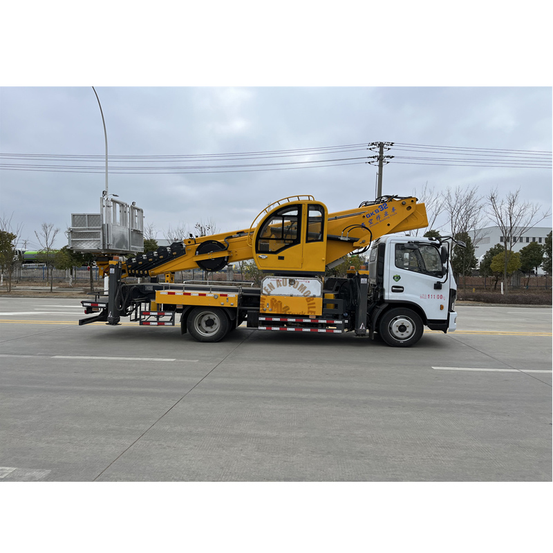 telescopic boom lift truck